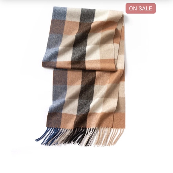 Luxury Cashmere Scarf with Tassels – Stylish Wrap and Shawl - Picture 13 of 14